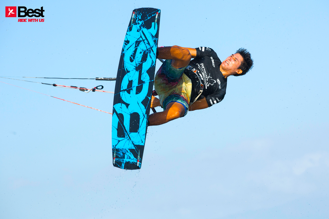 Alexandre Neto handle passing on the Best kiteboarding gear