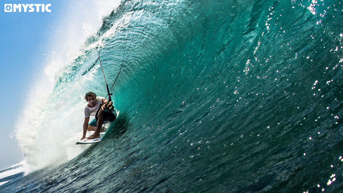 Brazilian Guilly Brandao really getting into the barrel - kite wave surfing