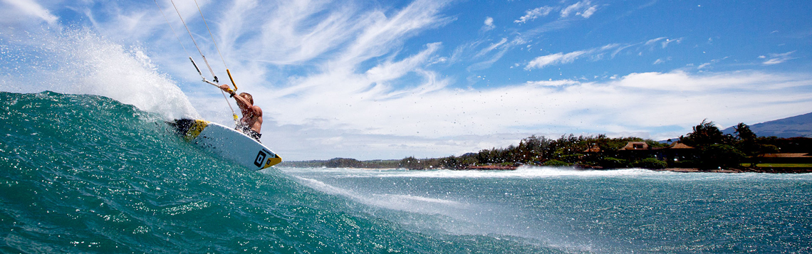 Wave kitesurfing photo